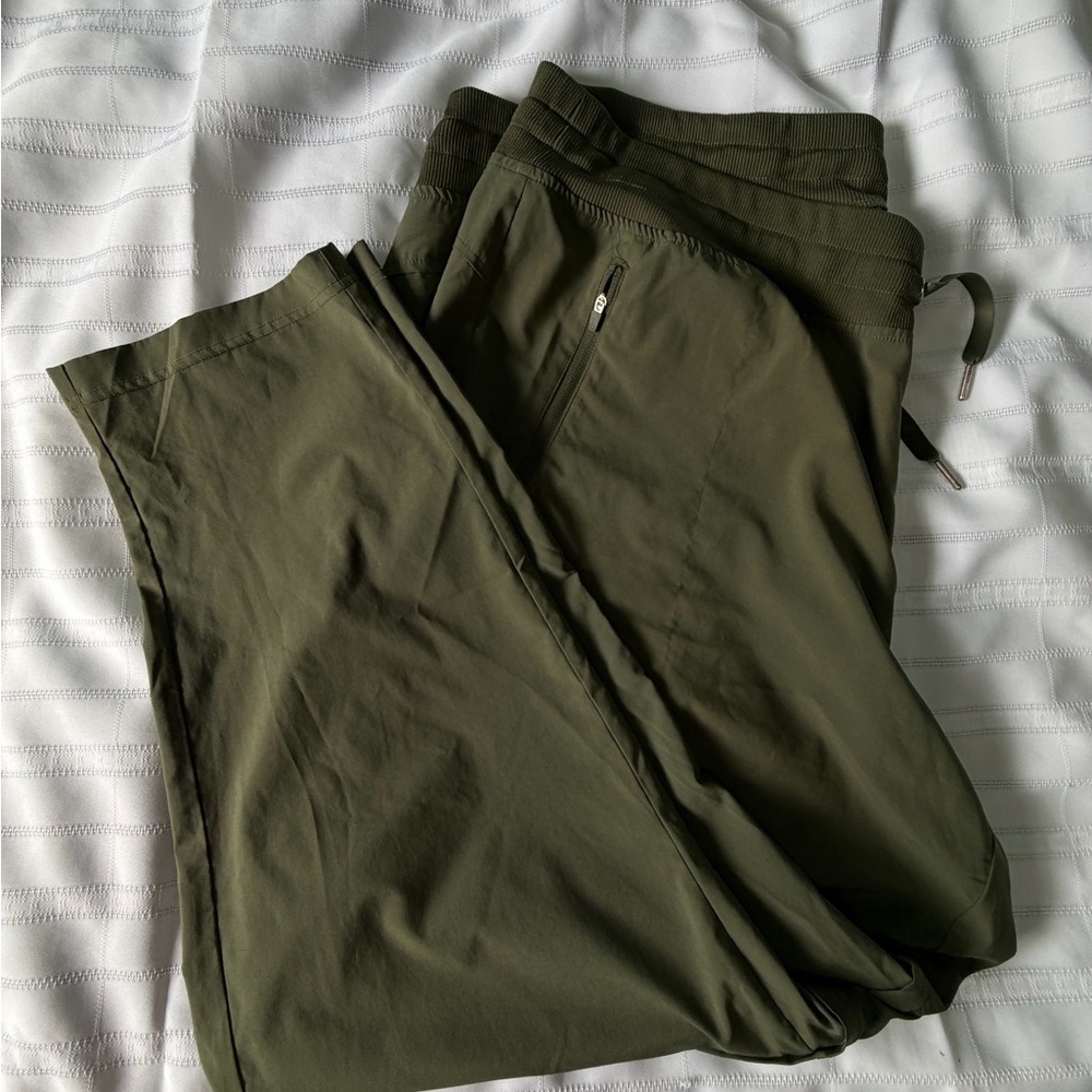 Hyba Women's Olive Green Zip-Off Jogger Track Pants 3X Convertible